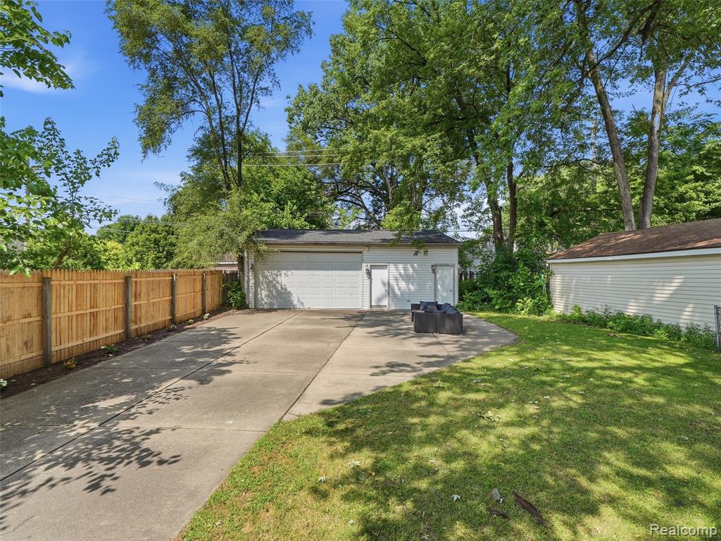 27715 Park Court Property Photo 26