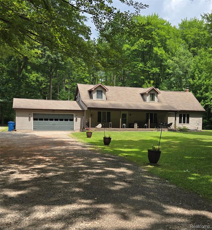 760 Moff Drive Property Photo 1