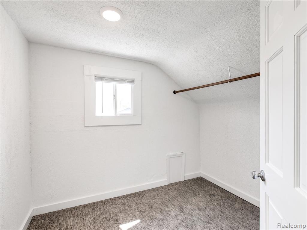 1639 Lapeer Avenue Property Photo 17