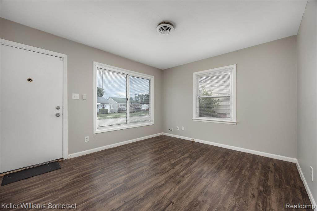 11118 Jewett Avenue Property Photo 9