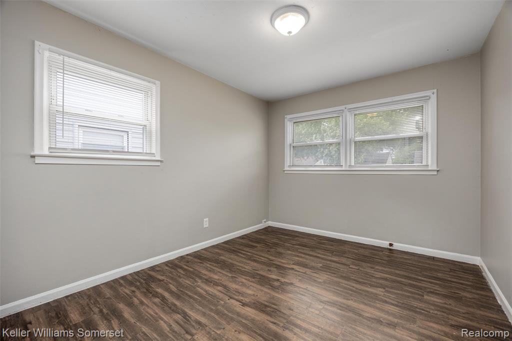 11118 Jewett Avenue Property Photo 11