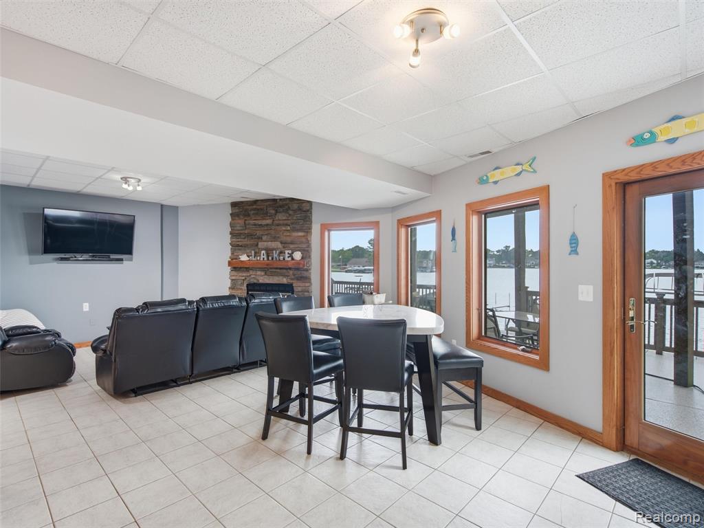 14292 Westman Drive Property Photo 17