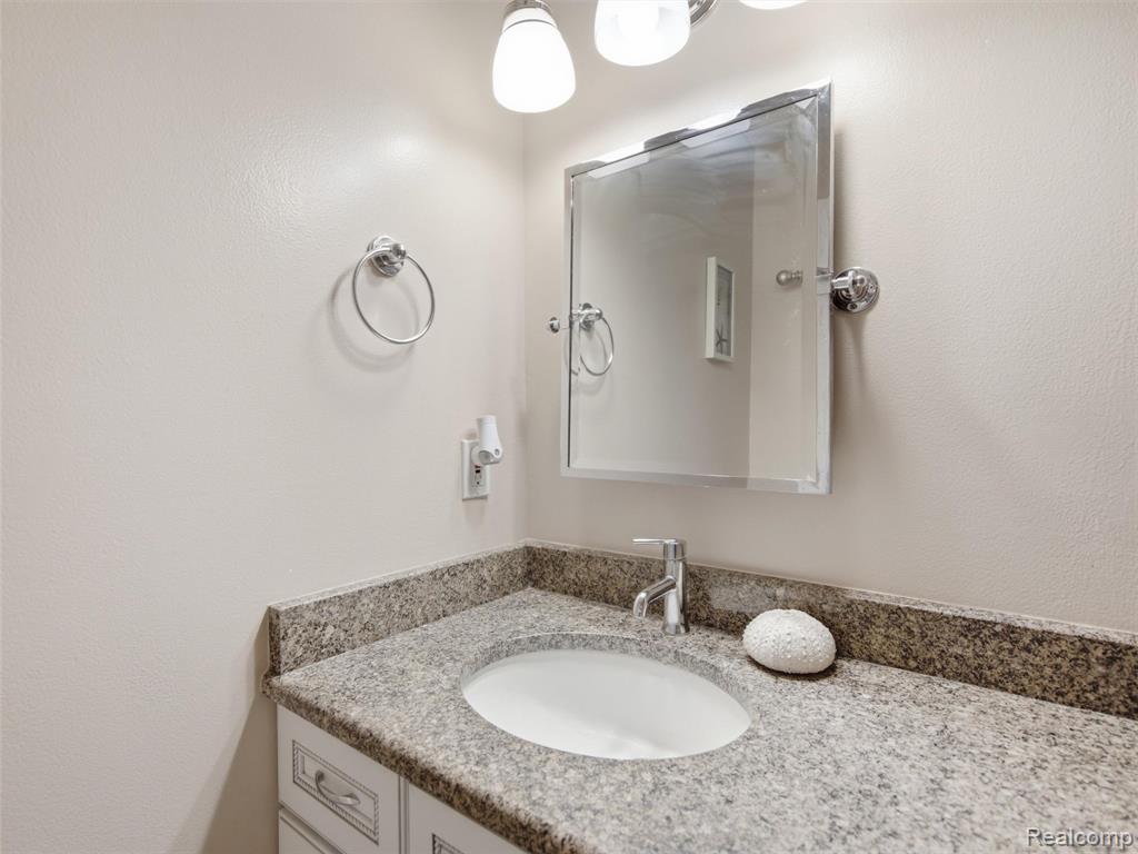 14292 Westman Drive Property Photo 21