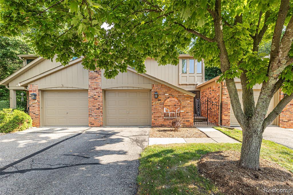 1805 Van Hill Court Property Photo 1