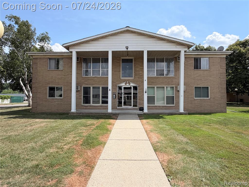 26305 W 7 Mile Rd Road Property Photo 1