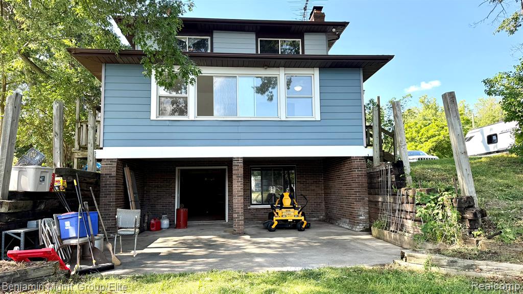 6764 Grand Beach Drive Property Photo 3
