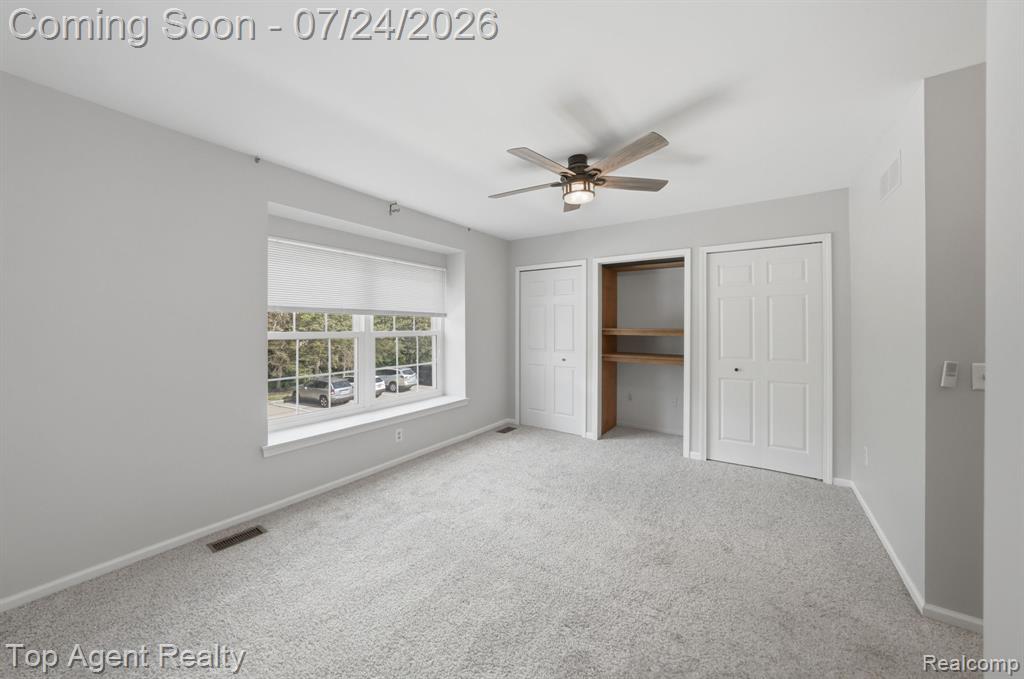 43835 Coachmaker Drive Property Photo 12