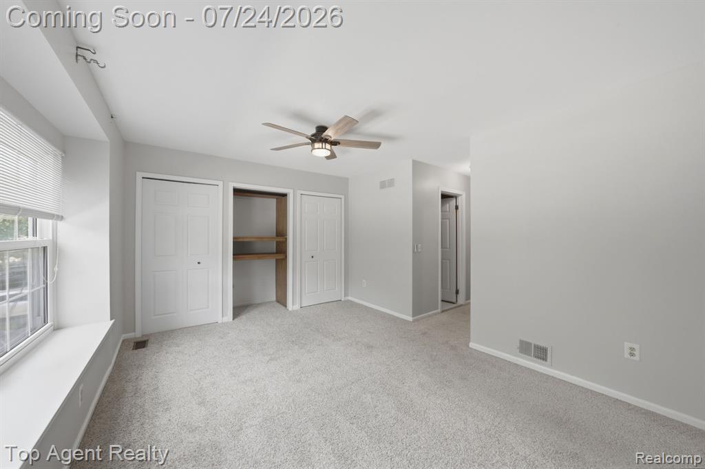 43835 Coachmaker Drive Property Photo 13