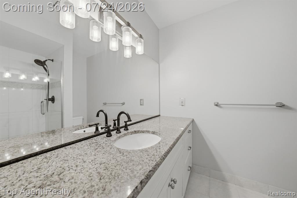 43835 Coachmaker Drive Property Photo 18