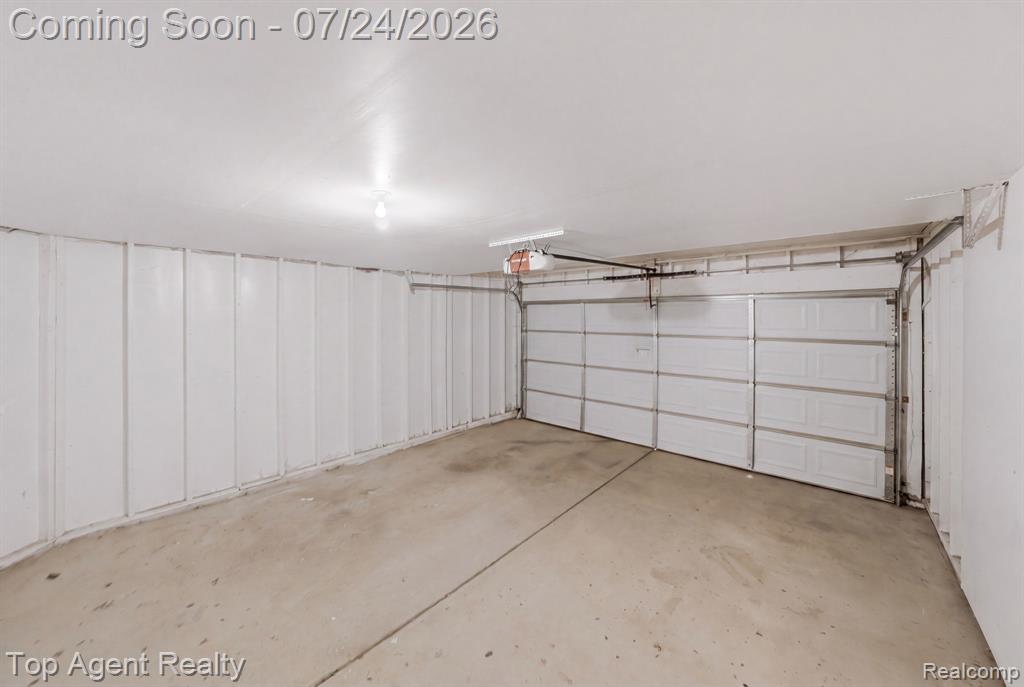 43835 Coachmaker Drive Property Photo 24