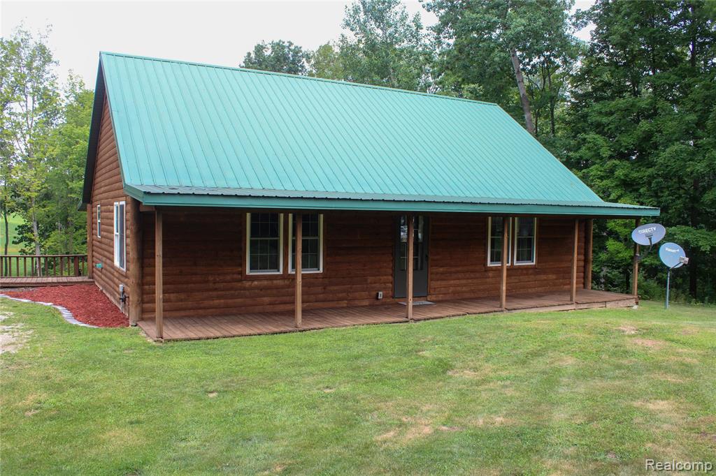 3226 Birch Run Road Property Photo 1