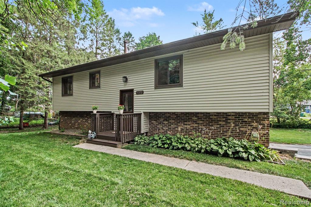 11372 Outer Drive