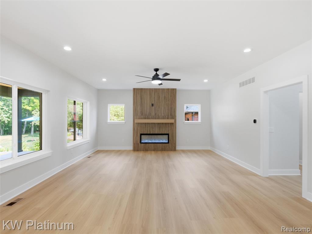 3416 Round Tree Drive Property Photo 6