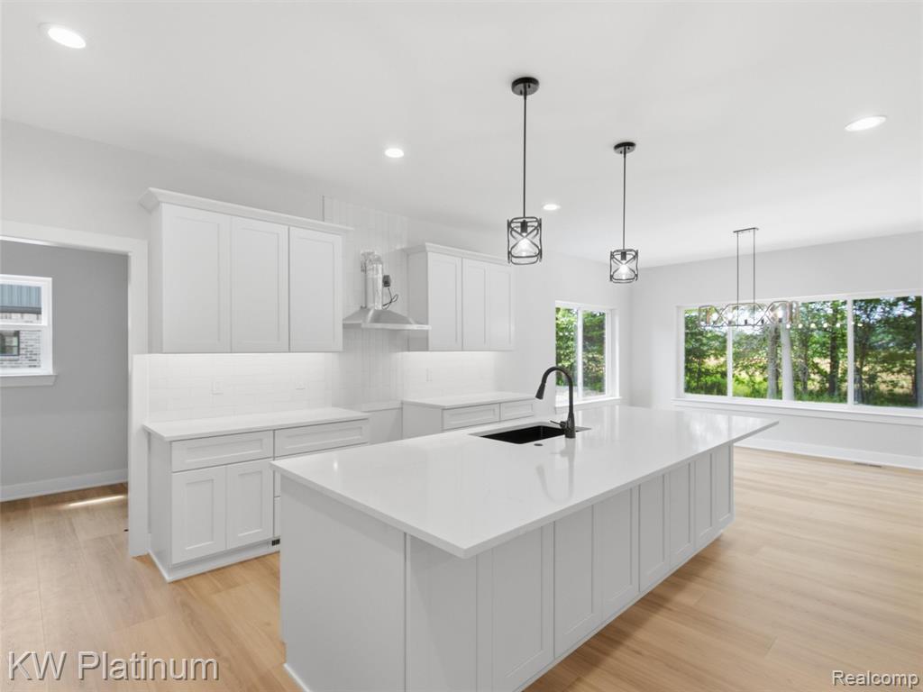 3416 Round Tree Drive Property Photo 17