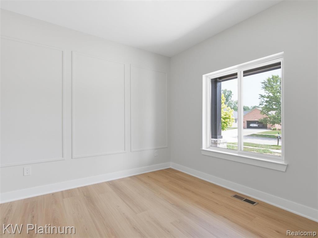 3416 Round Tree Drive Property Photo 26