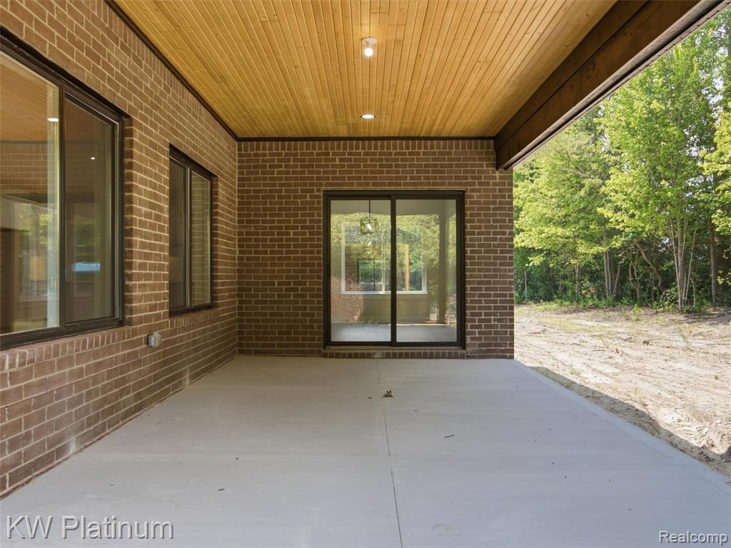 3416 Round Tree Drive Property Photo 47