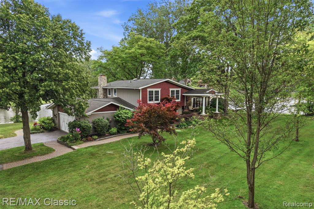 3500 Raftwood Drive Property Photo 4