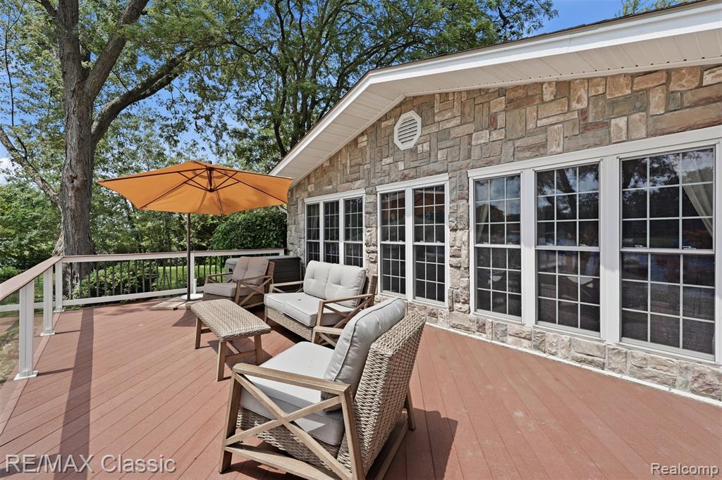 3500 Raftwood Drive Property Photo 9