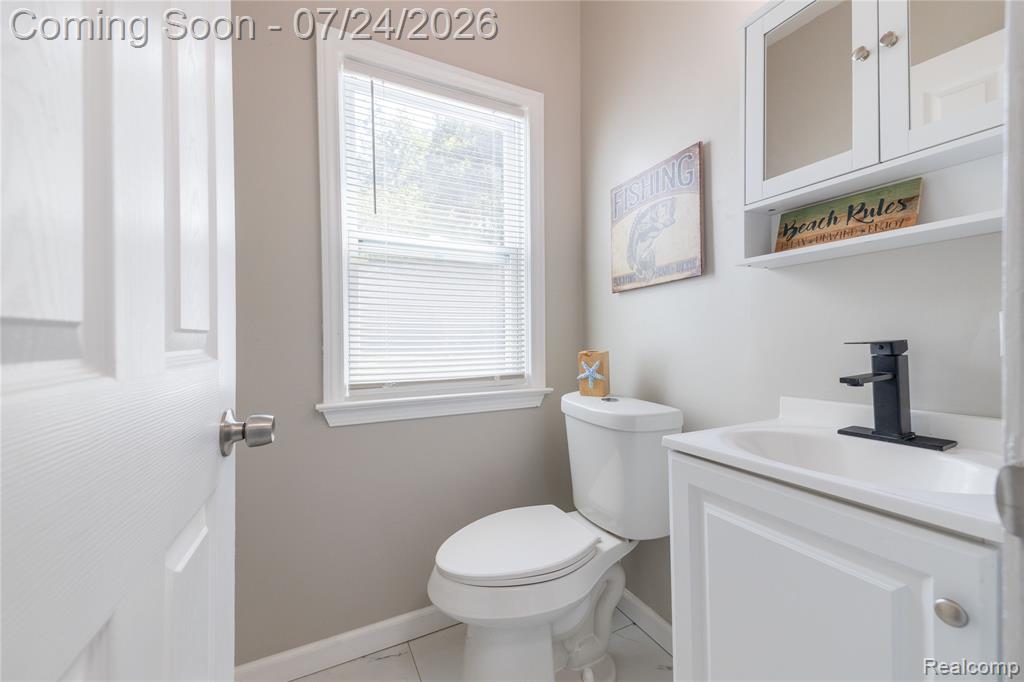 9838 Grosse Ile Parkway Property Photo 11