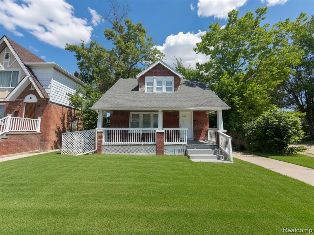 10044 Whitcomb Street Property Photo 1
