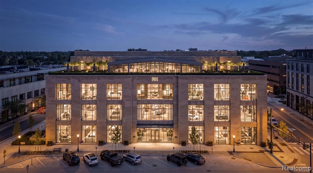 370 E Brown Street Property Photo 13