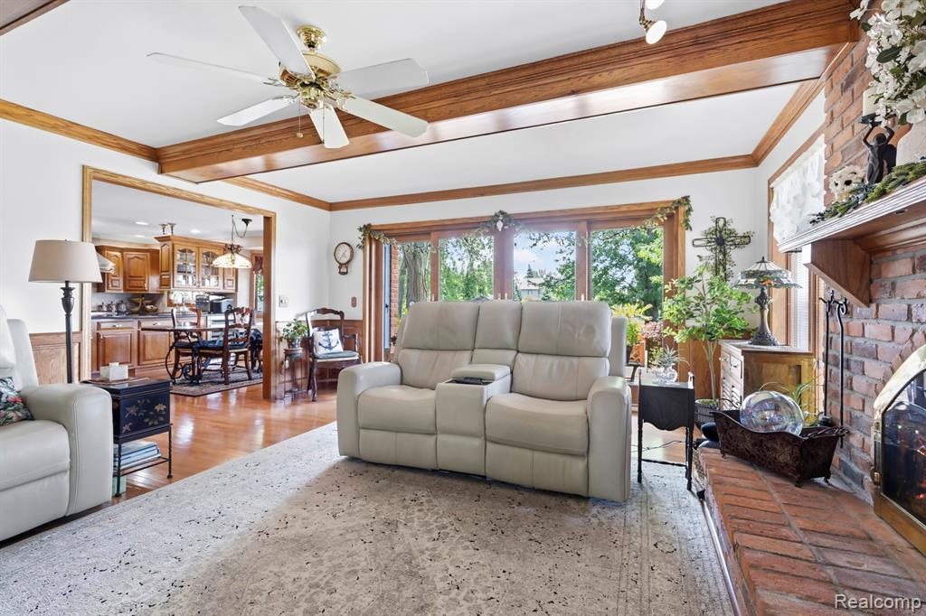 10601 Brodhead Road Property Photo 7