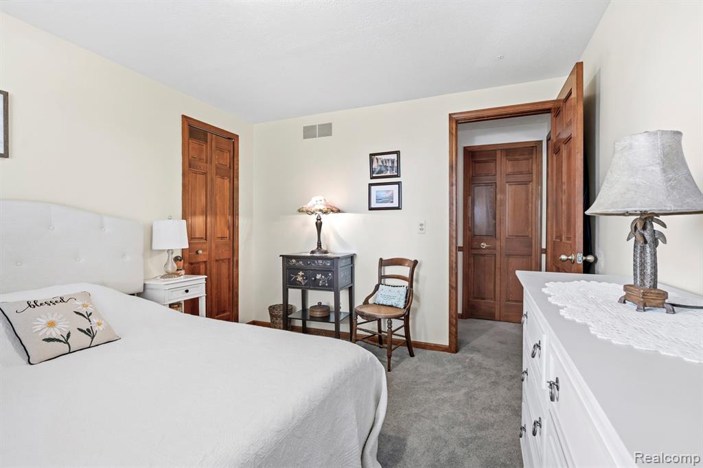 10601 Brodhead Road Property Photo 24