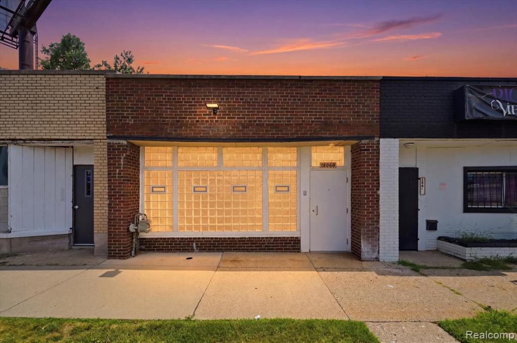 18060 James Couzens Freeway Property Photo 1