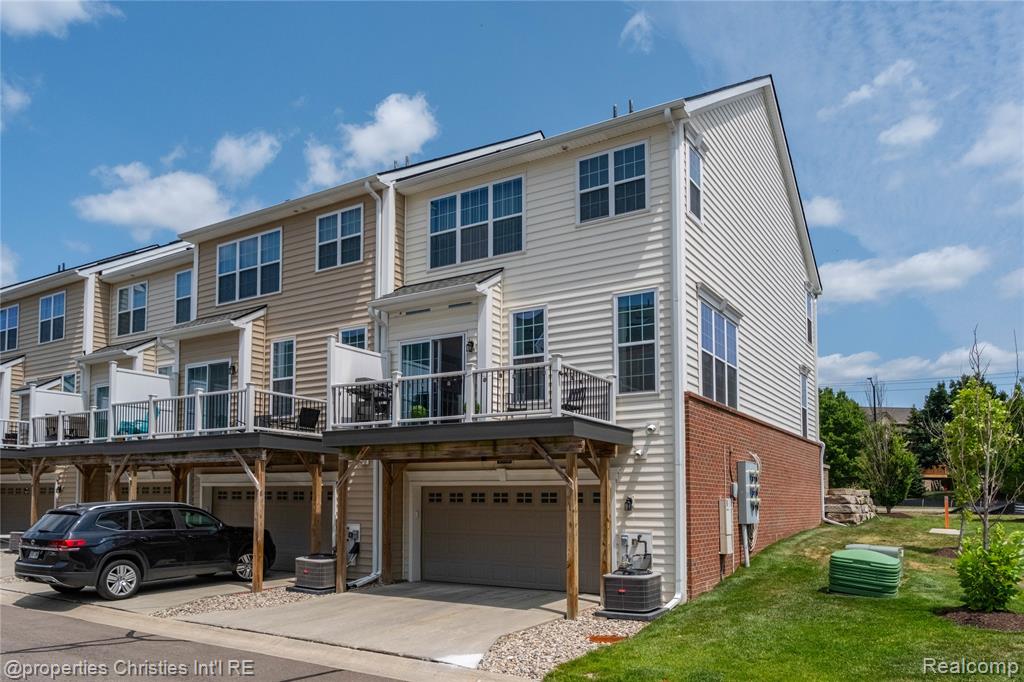 2882 Hardwick Road Property Photo 4