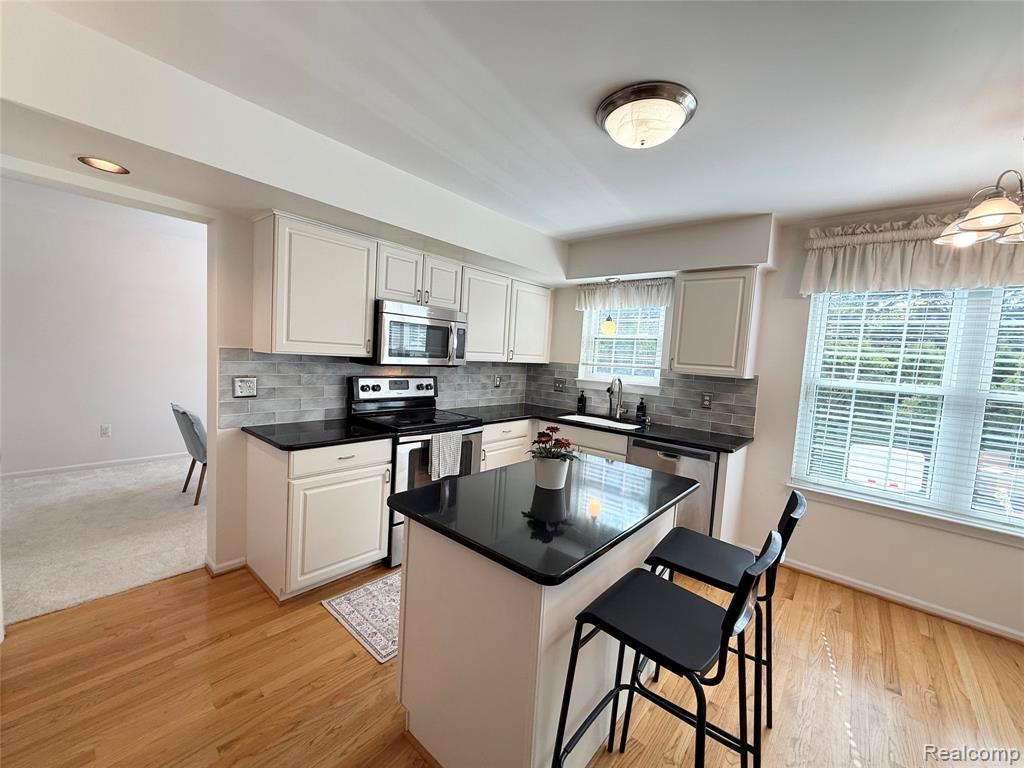 47114 Scarlet Drive Property Photo 11