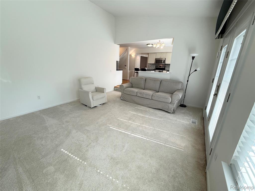 47114 Scarlet Drive Property Photo 15