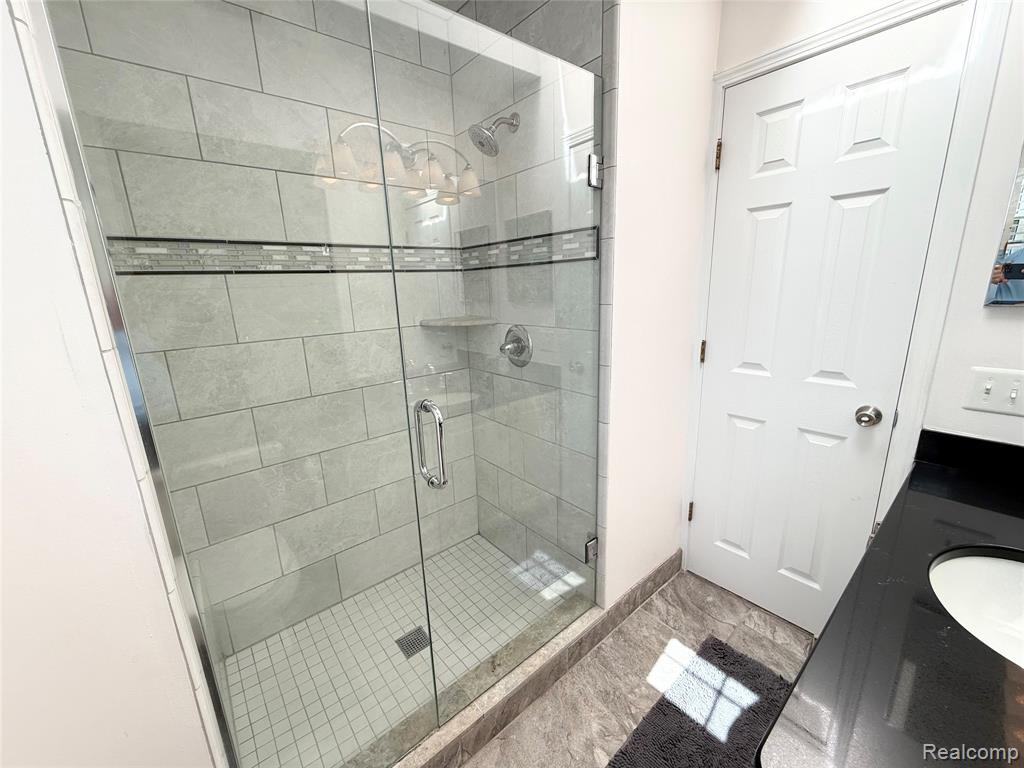 47114 Scarlet Drive Property Photo 26