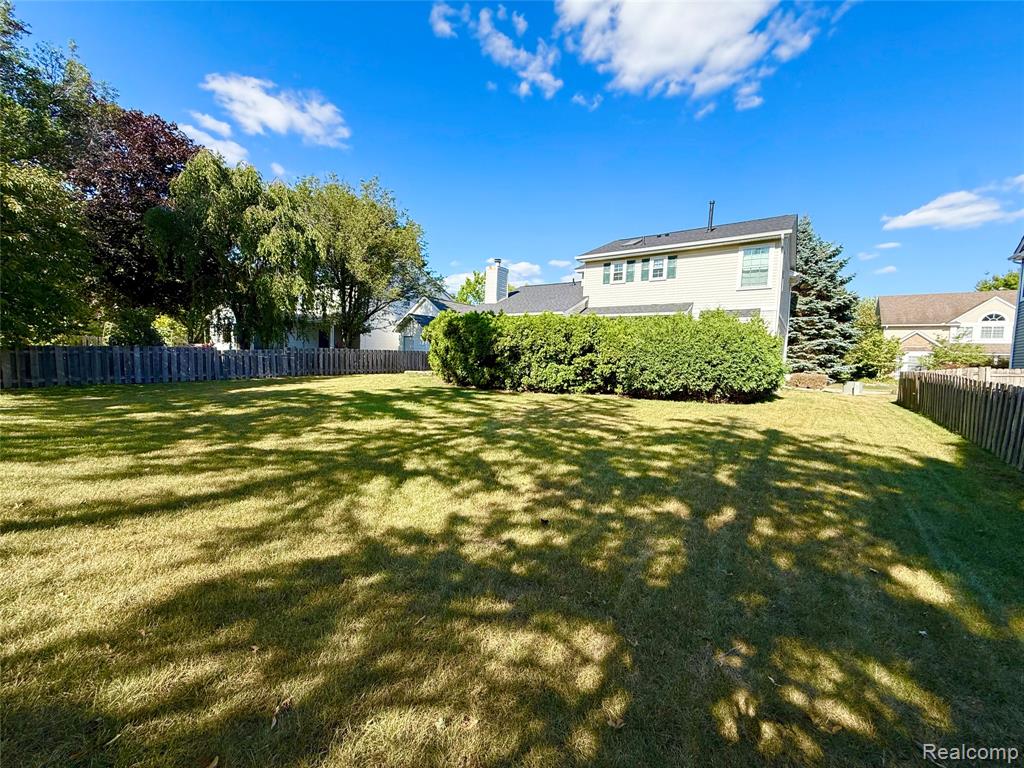 47114 Scarlet Drive Property Photo 40