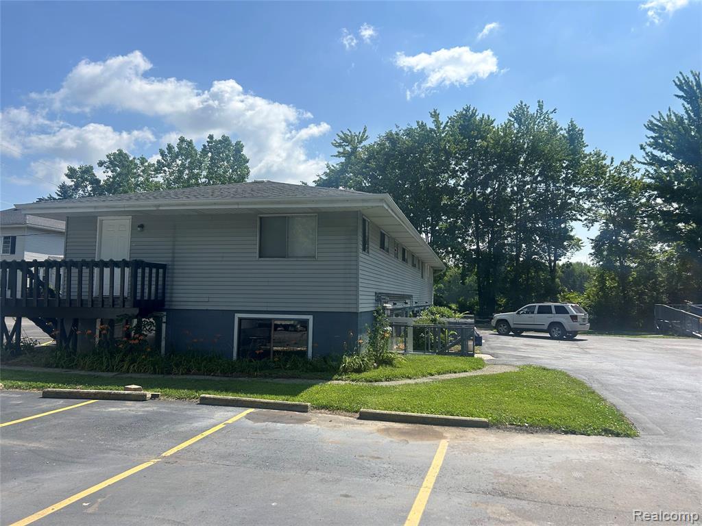 36984 Division Rd Property Photo 10