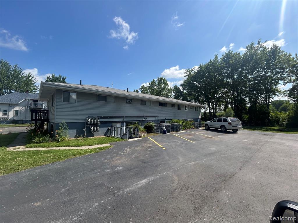 36984 Division Rd Property Photo 11