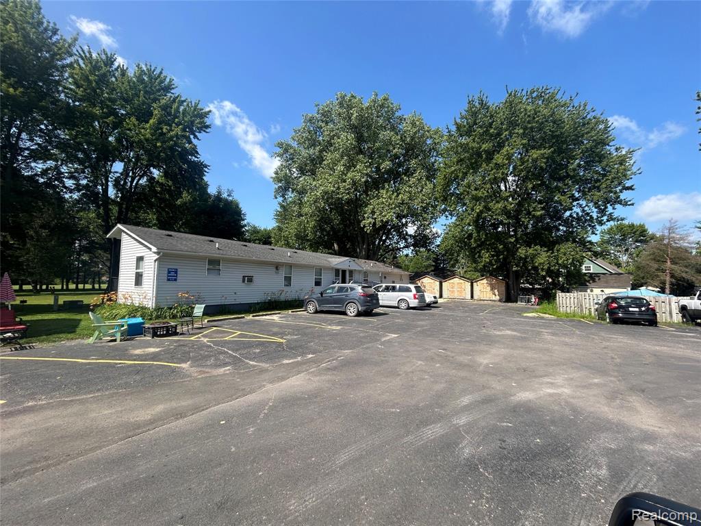 36984 Division Rd Property Photo 12