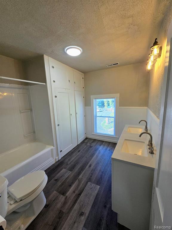 36984 Division Rd Property Photo 24