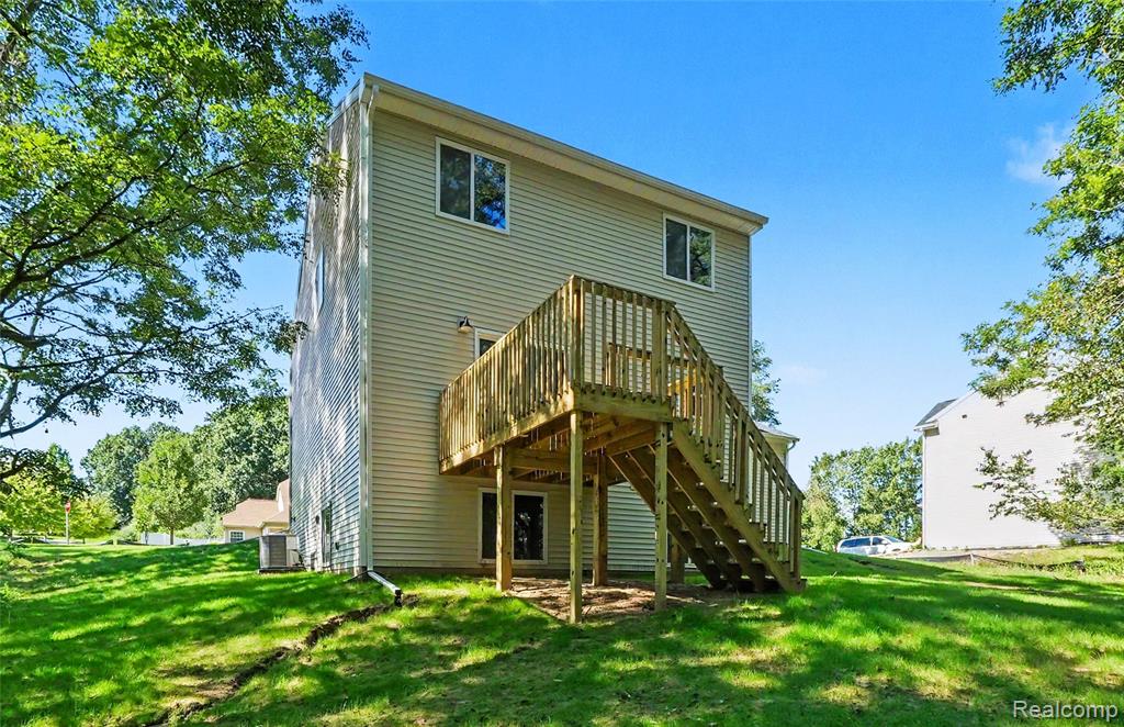 508 Emerald Glen Drive Property Photo 21