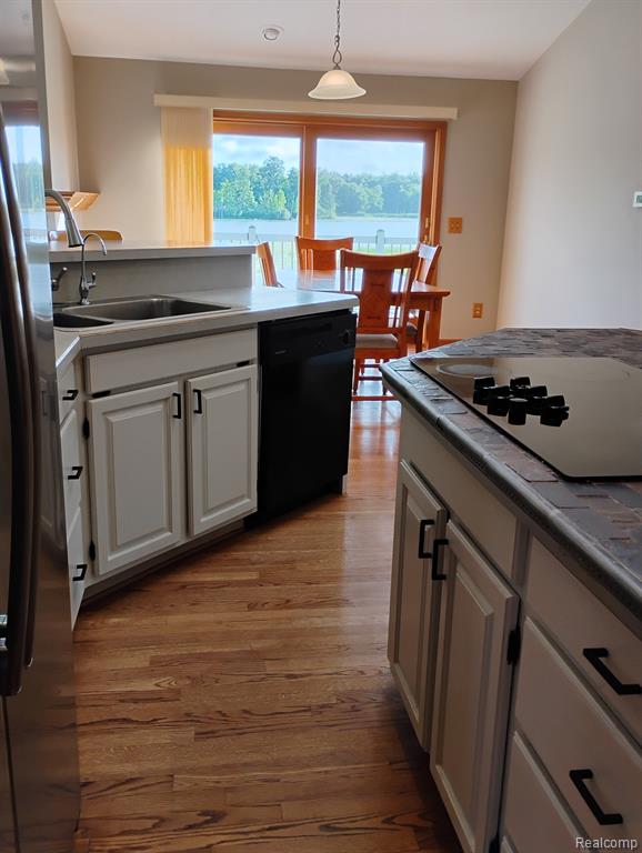 725 S Sashabaw Road Property Photo 10