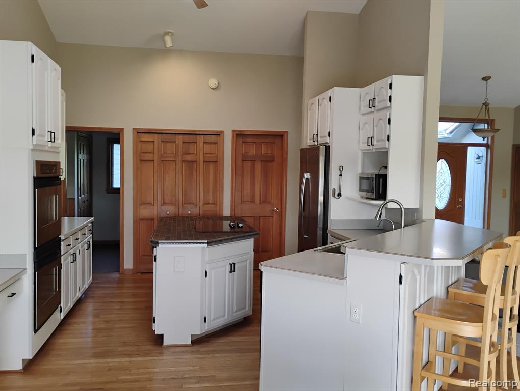 725 S Sashabaw Road Property Photo 13