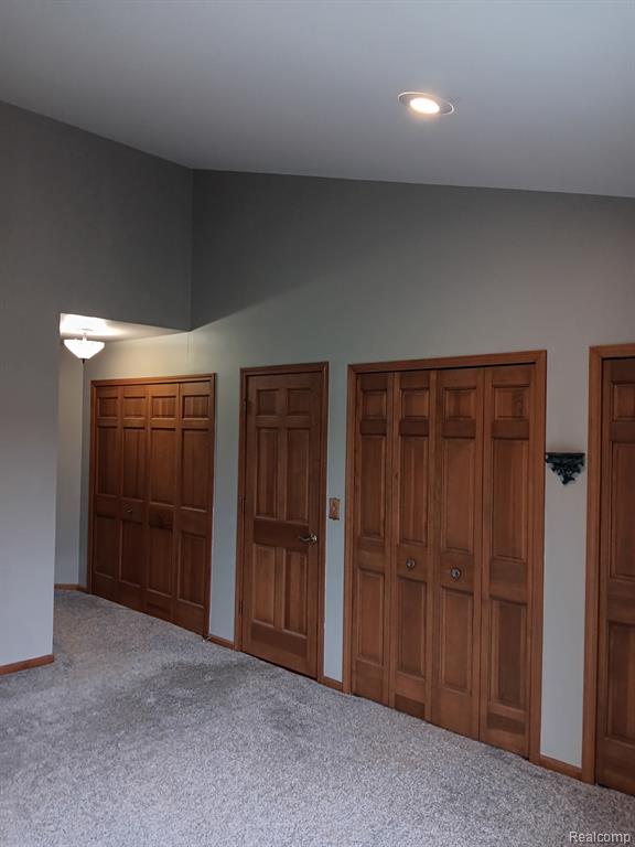 725 S Sashabaw Road Property Photo 19