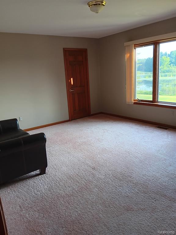 725 S Sashabaw Road Property Photo 23