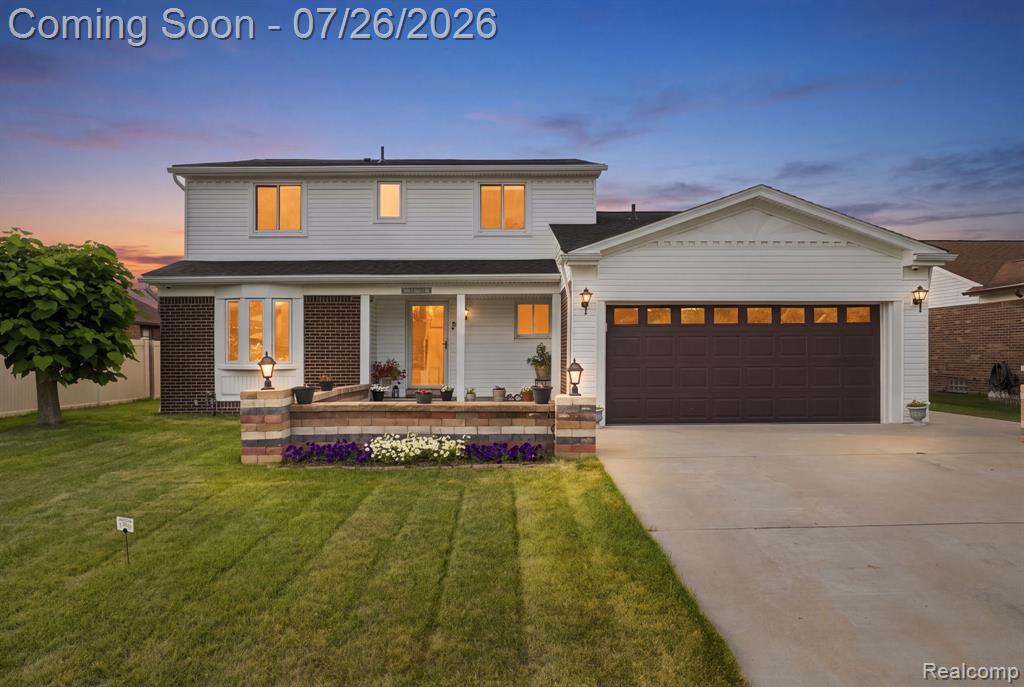 17900 Woodridge Drive Property Photo 1