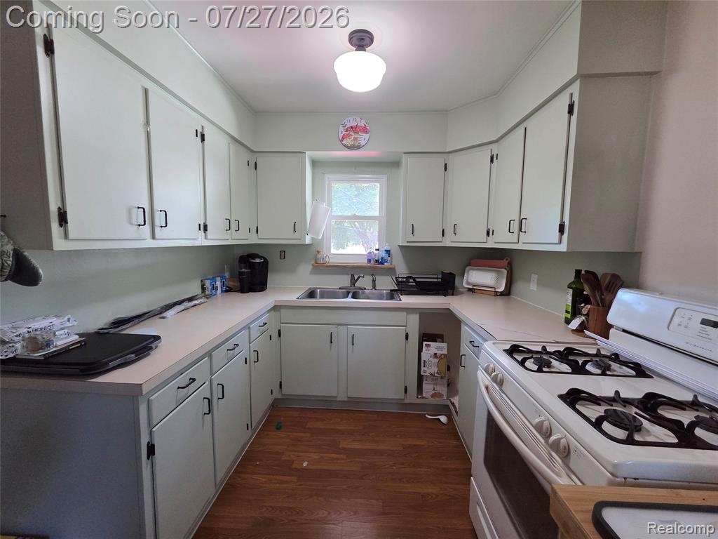 6056 Dort Highway Property Photo 5
