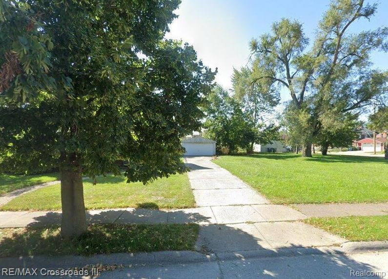 989 Kings Highway