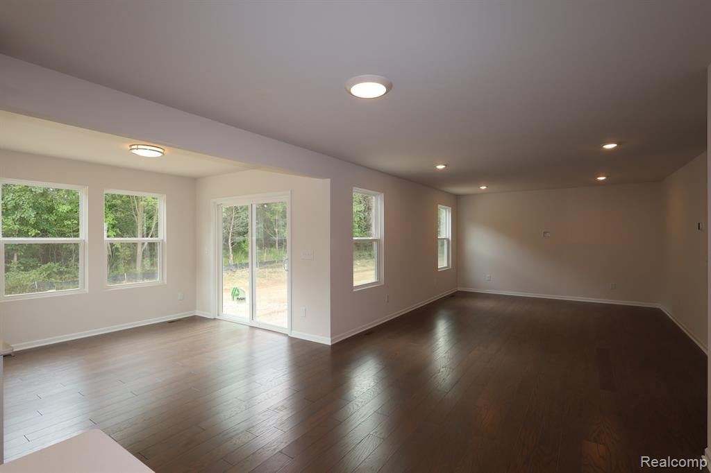 4198 Cedar Lane Property Photo 6