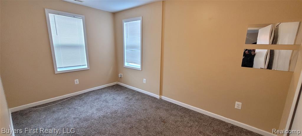 7052 Meadow Avenue Property Photo 7