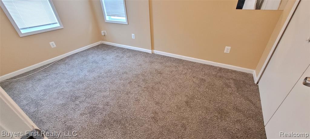 7052 Meadow Avenue Property Photo 8