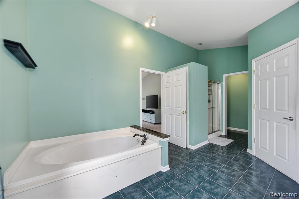 17895 Crystal River Drive Property Photo 30