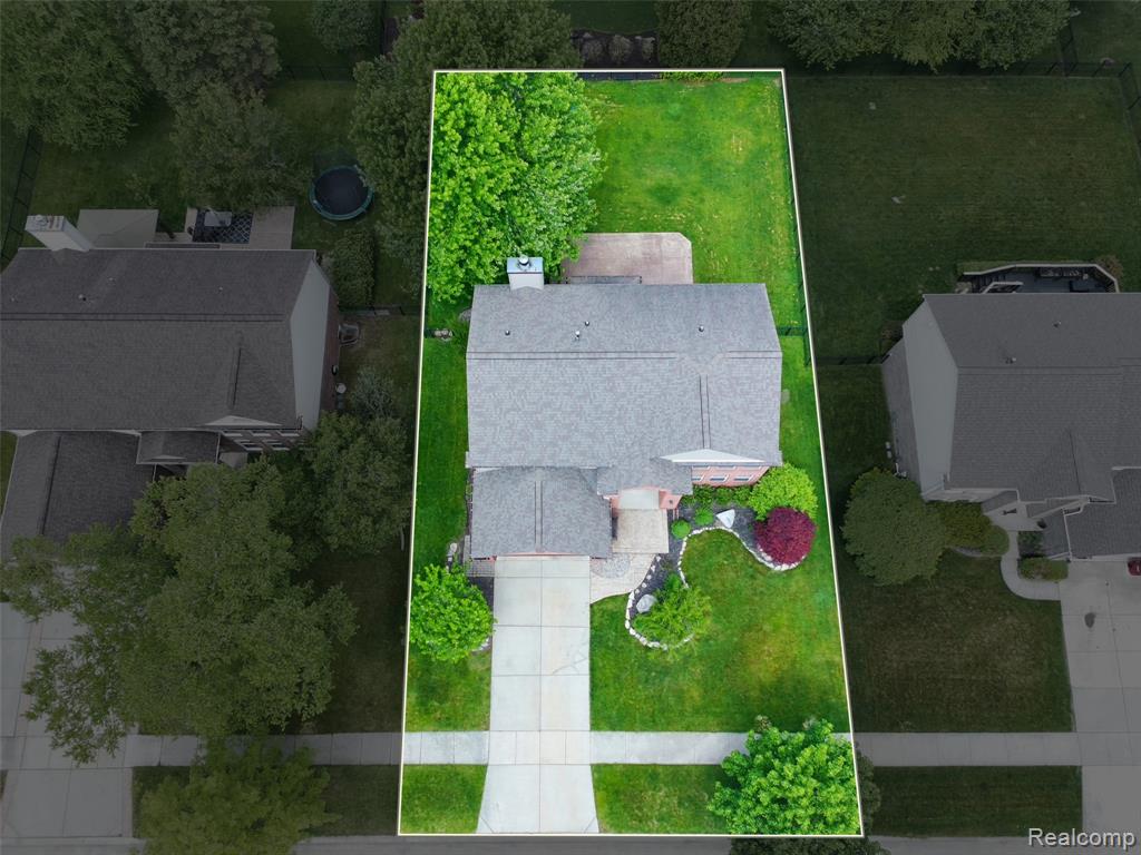 17895 Crystal River Drive Property Photo 48